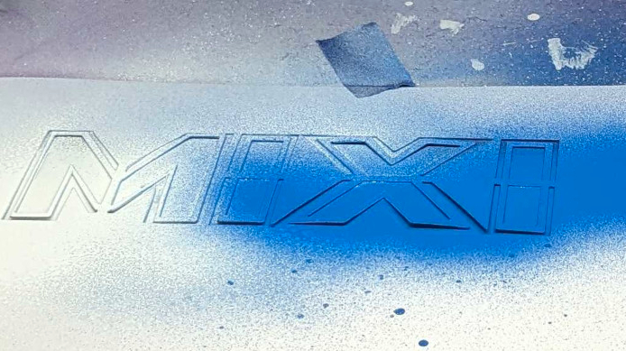 mixi spray paint stencil